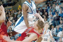 爱游戏登录-篮球运动员专项技术动作智能分析，篮球专项功能性训练计划