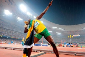 爱游戏登录入口-中超球队年度红牌与战术调整数据对照，2020中超红牌