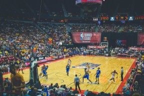 爱游戏电竞官方网站-中国足球：预选赛激烈角逐，冲击世界杯再创佳绩！，中国足球赛程世界杯预选赛时间